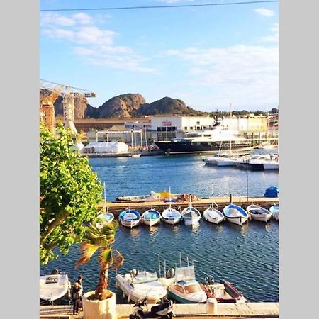 La Ciotat - Magnifique Appartement Climatise Sur Le Port Bagian luar foto