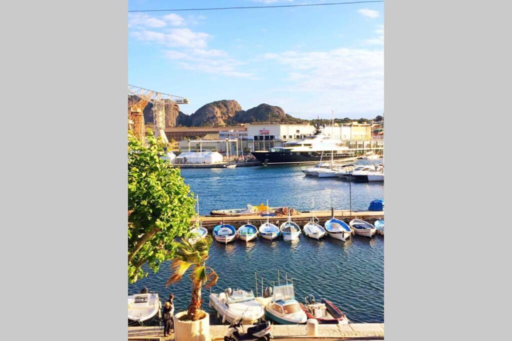 La Ciotat - Magnifique Appartement Climatise Sur Le Port Bagian luar foto